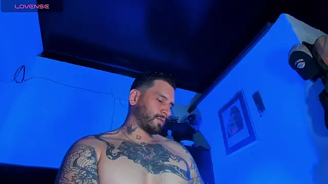 Snapshot of CamiloGray_ chatting on 03.12.25 CamiloGray online show from 03.12.25