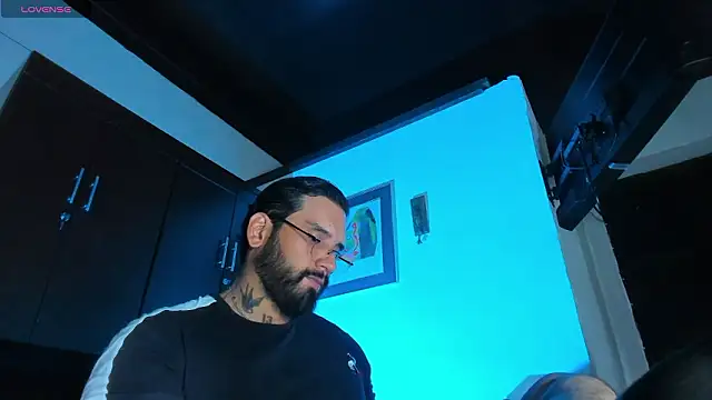 Snapshot of CamiloGray_ chatting on 01.15.26 CamiloGray online show from 01.15.26