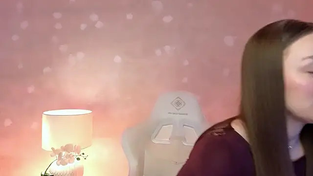 MilaFleur online show from 04.22.26