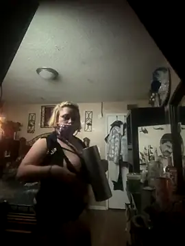 Snapshot of Cataleia21 chatting on 09.26.25 Cataleia21 online show from 09.26.25