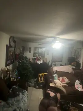 Snapshot of Cataleia21 chatting on 12.18.25 Cataleia21 online show from 12.18.25