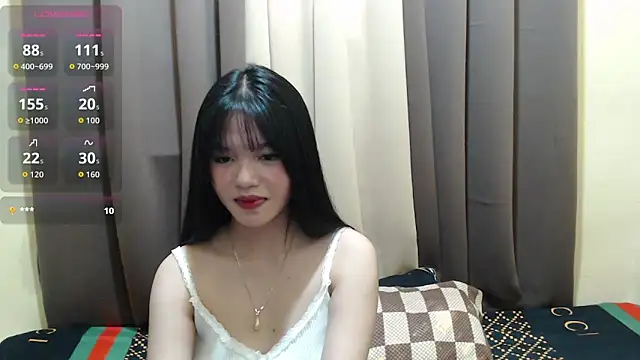 Snapshot of x_brittany_x chatting on 04.25.26 x brittany x online show from 04.25.26