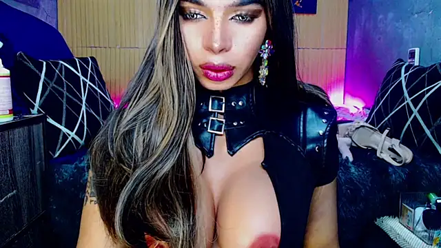 Snapshot of xx_MASSIVECockNCum_xx chatting on 12.29.24 xx MASSIVECockNCum xx online show from 12.29.24