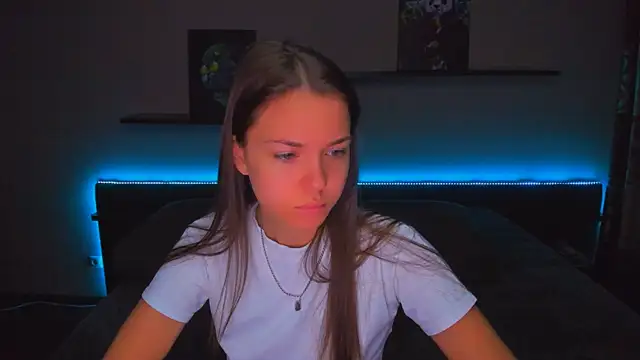 AlexaBarkley online show from 10.24.25