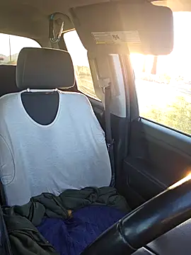 Snapshot of SheIsSomething chatting on 01.07.25 SheIsSomething online show from 01.07.25