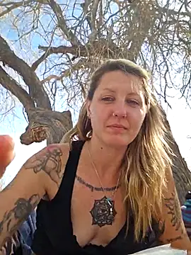 Snapshot of SheIsSomething chatting on 02.18.25 SheIsSomething online show from 02.18.25