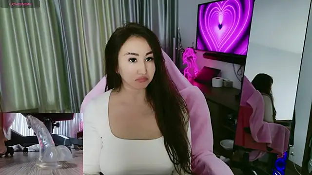 AsianQueens online show from 10.30.25