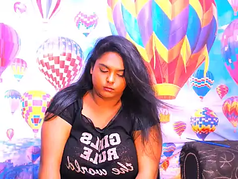 Snapshot of Indianfairy99 chatting on 01.21.25 Indianfairy99 online show from 01.21.25