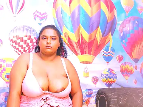 Snapshot of Indianfairy99 chatting on 01.24.25 Indianfairy99 online show from 01.24.25