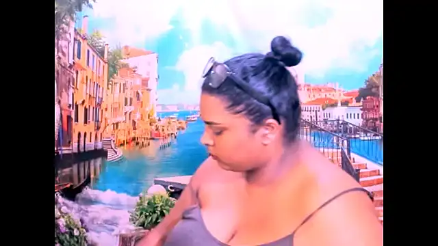 Snapshot of Indianfairy99 chatting on 12.17.25 Indianfairy99 online show from 12.17.25