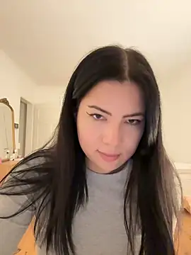 clairewntr online show from 12.18.24