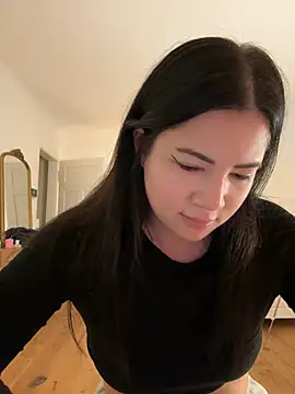 clairewntr online show from 01.06.25