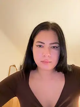 clairewntr online show from 01.07.25