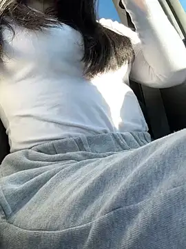 clairewntr online show from 03.03.25