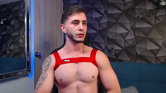 Snapshot of Latino_stud4u chatting on 10.23.25 Latino stud4u online show from 10.23.25