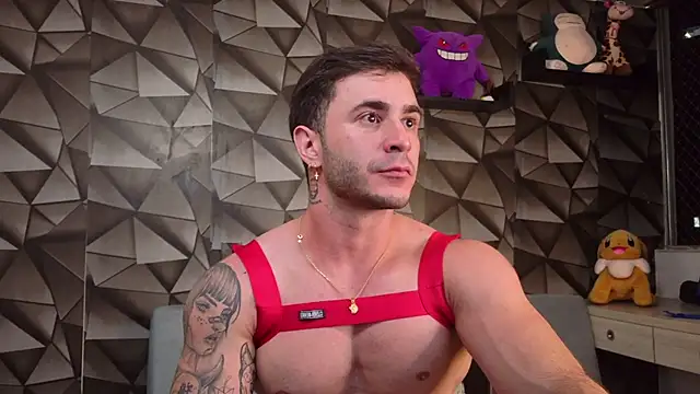 Snapshot of Latino_stud4u chatting on 05.08.26 Latino stud4u online show from 05.08.26