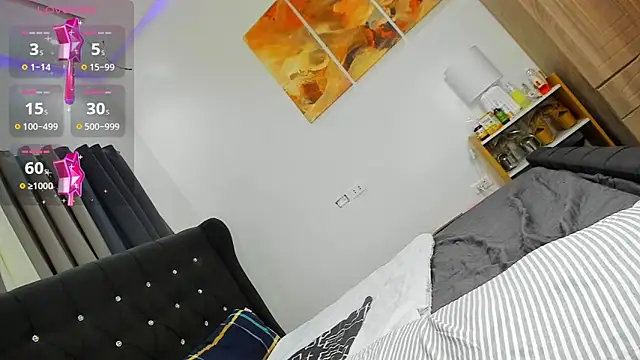 Snapshot of Divine___Eloeura chatting on 03.11.25 Divine Eloeura online show from 03.11.25