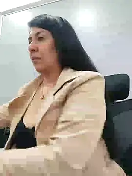 Snapshot of aisha_latina chatting on 02.24.25 aisha latina online show from 02.24.25