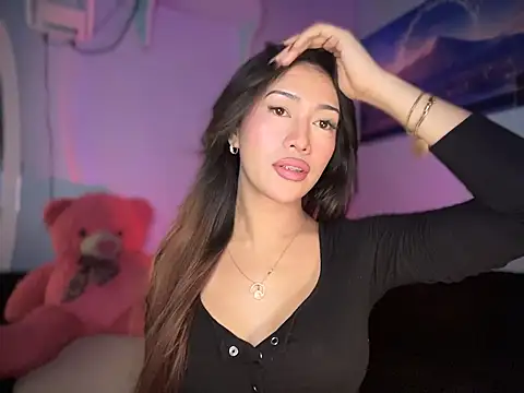 Jasmine Elcock online show from 11.23.25