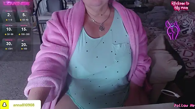 femme fatale1 online show from 12.15.25