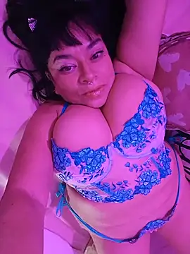Snapshot of karlablue_ chatting on 05.23.26 karlablue online show from 05.23.26
