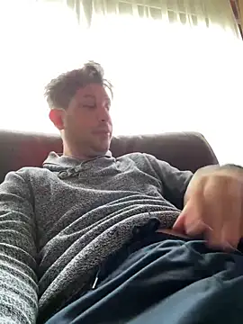 Snapshot of Taxidriver1988 chatting on 12.29.24 Taxidriver1988 online show from 12.29.24