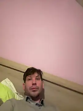 Snapshot of Taxidriver1988 chatting on 01.13.25 Taxidriver1988 online show from 01.13.25