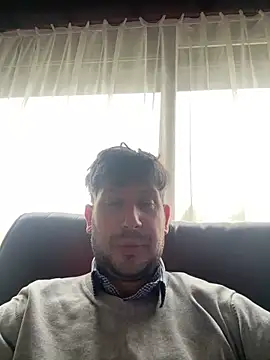 Snapshot of Taxidriver1988 chatting on 01.18.25 Taxidriver1988 online show from 01.18.25