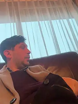 Snapshot of Taxidriver1988 chatting on 01.25.25 Taxidriver1988 online show from 01.25.25