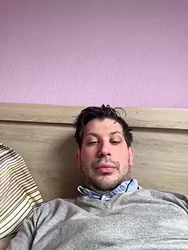 Snapshot of Taxidriver1988 chatting on 02.04.25 Taxidriver1988 online show from 02.04.25