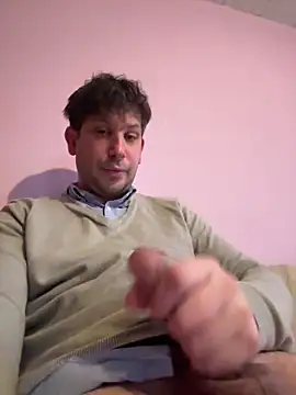 Snapshot of Taxidriver1988 chatting on 02.13.25 Taxidriver1988 online show from 02.13.25