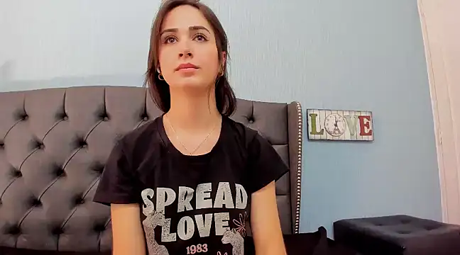 Snapshot of AndreaStivens chatting on 02.28.25 AndreaStivens online show from 02.28.25