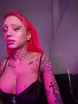 Snapshot of hiraheliss chatting on 02.25.26 hiraheliss online show from 02.25.26