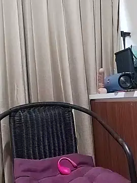 Little suzy5 online show from 12.14.24