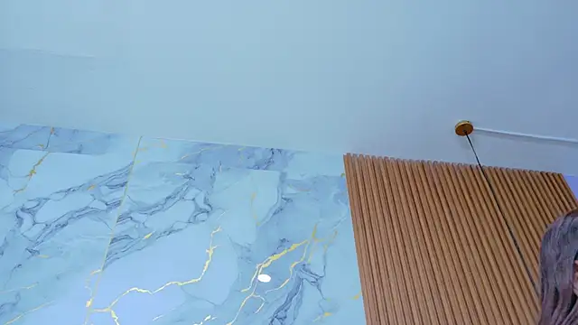 IrresistibleMilf online show from 11.20.25