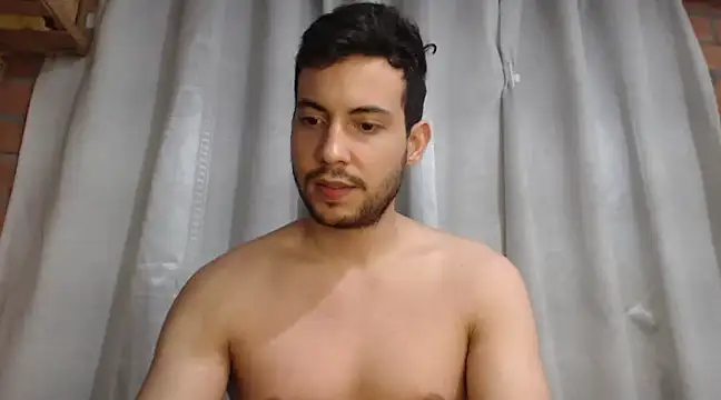 Snapshot of Armando_2002 chatting on 01.29.25 Armando 2002 online show from 01.29.25