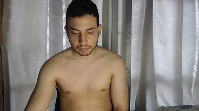 Snapshot of Armando_2002 chatting on 02.24.25 Armando 2002 online show from 02.24.25