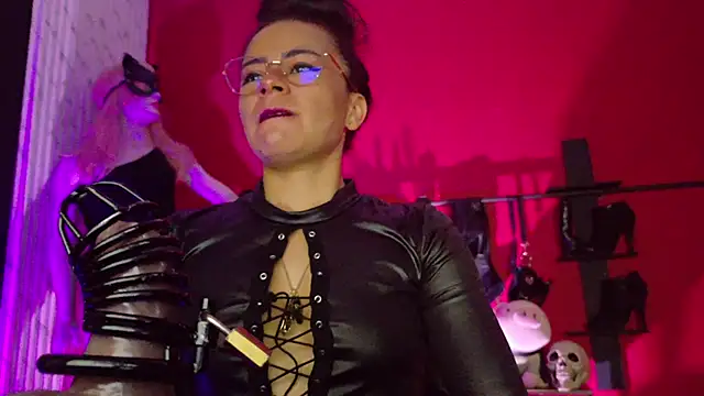 MistressSlut1 online show from 02.20.26