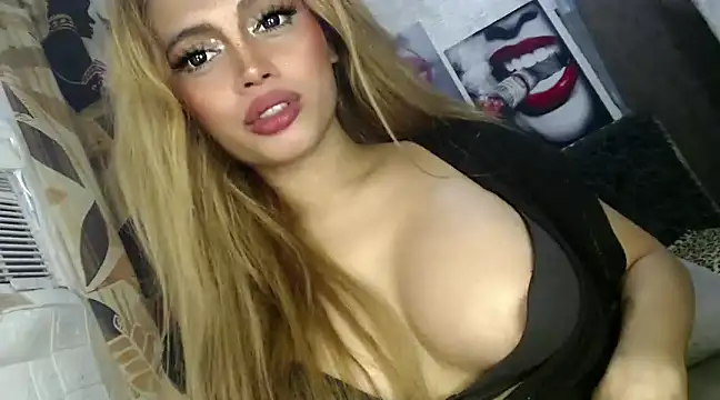 Snapshot of barbie_ivana chatting on 02.10.25 barbie ivana online show from 02.10.25