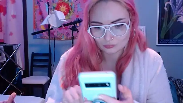 Snapshot of JenniferGwen chatting on 02.06.25 JenniferGwen online show from 02.06.25