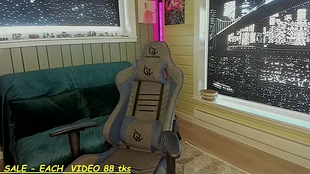 SandyChris online show from 03.17.25