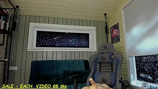 SandyChris online show from 09.28.25