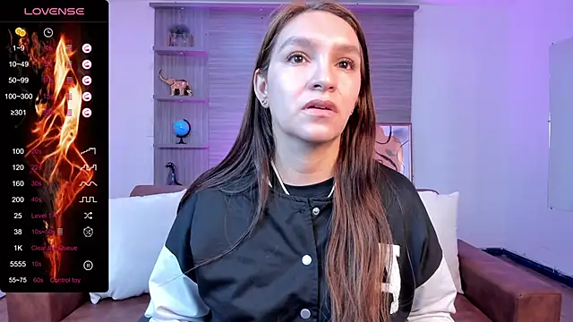 miataylorr1 online show from 01.28.25