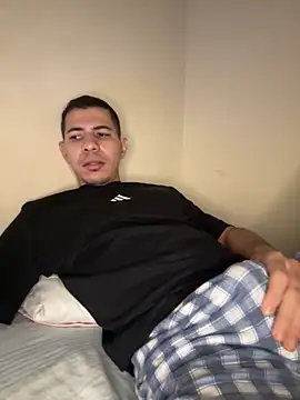 Snapshot of steven_clain chatting on 11.04.25 steven clain online show from 11.04.25