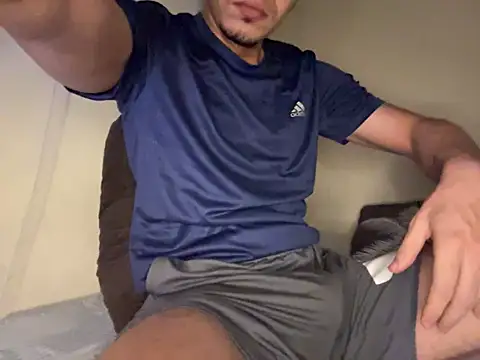 Snapshot of steven_clain chatting on 12.15.25 steven clain online show from 12.15.25