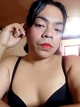 amazingOLIVIA online show from 12.16.25