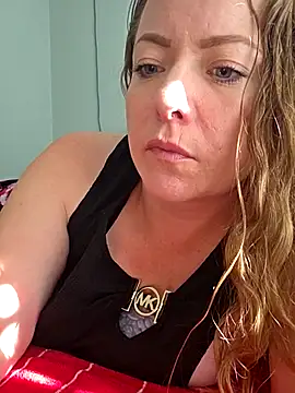 julimonroe online show from 04.21.26