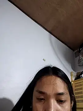 Snapshot of Valentinasbody chatting on 12.22.25 Valentinasbody online show from 12.22.25