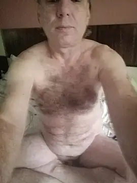 Snapshot of Saysomething3 chatting on 11.18.25 Saysomething3 online show from 11.18.25