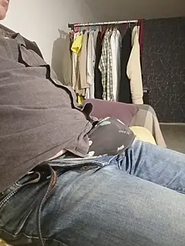 Snapshot of Saysomething3 chatting on 11.21.25 Saysomething3 online show from 11.21.25